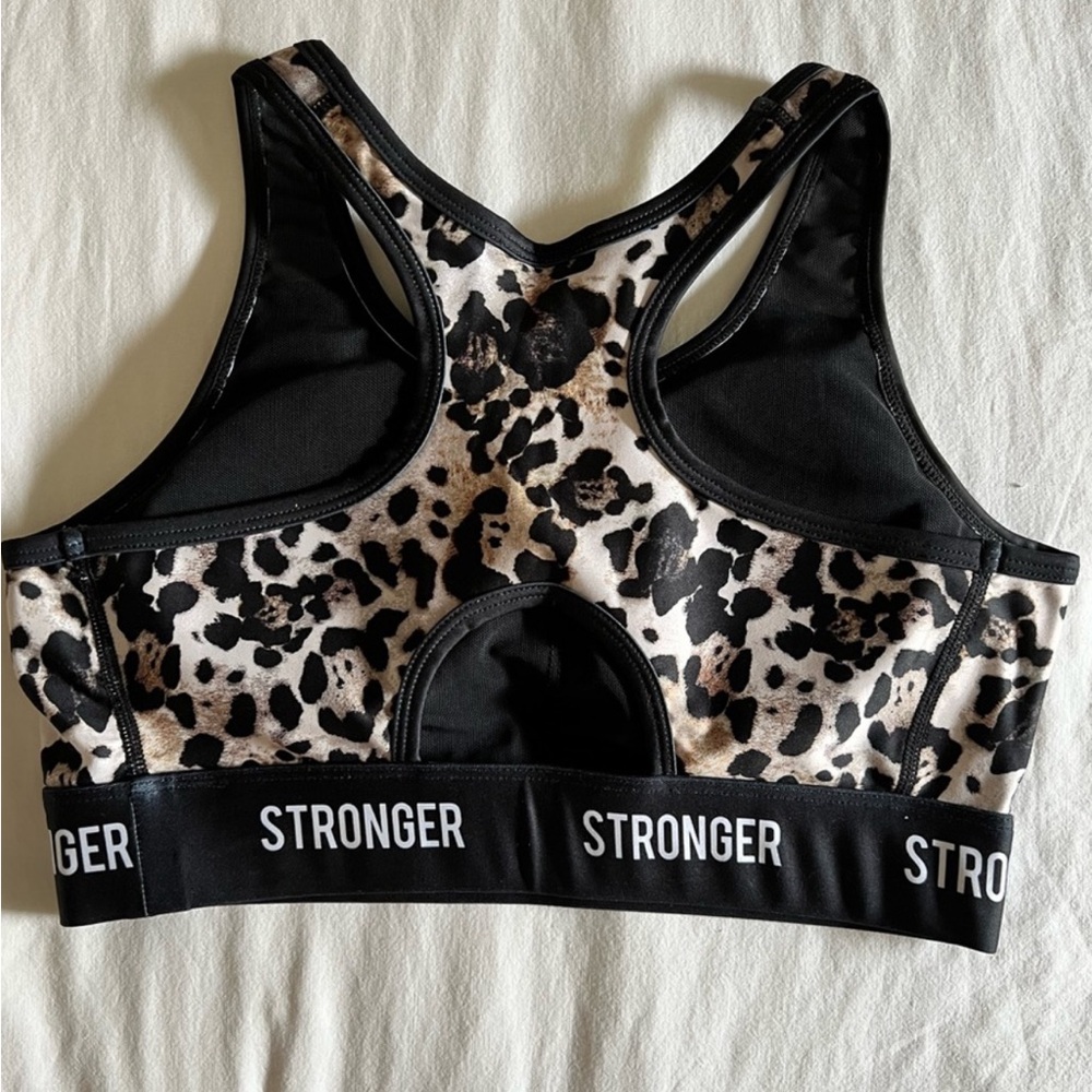 Leopard Print Sports Bra and leggings SET - Picture 9 of 9